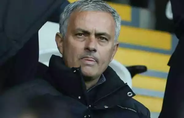 Mourinho warns all Manchester United players to “man up”